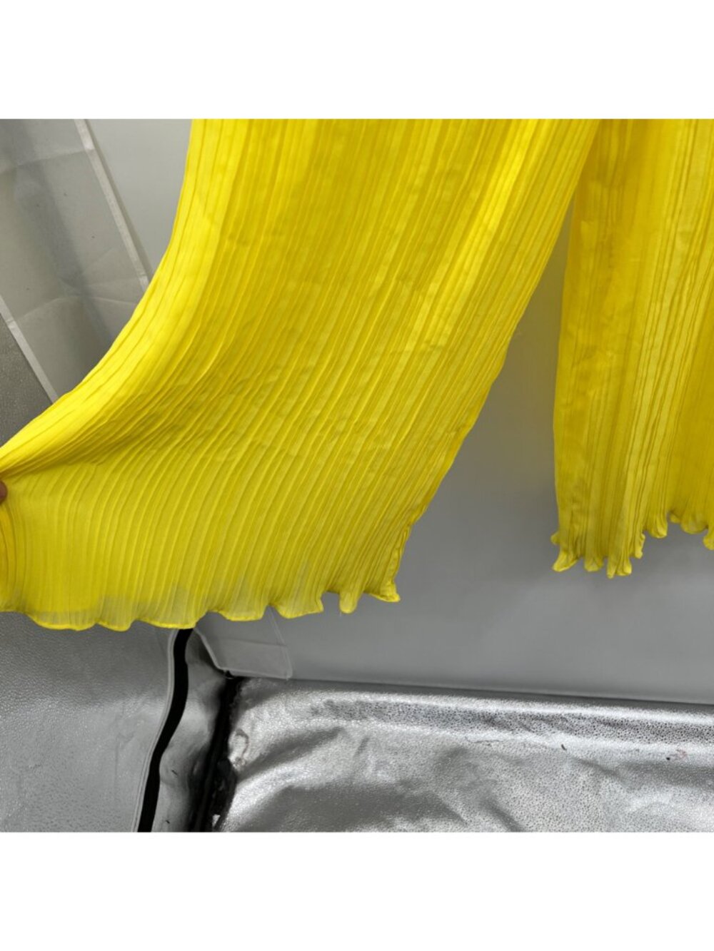 Zara Womens Pleated Jumpsuit Sleeveless Wide Leg Yellow Size Small - Picture 3 of 10